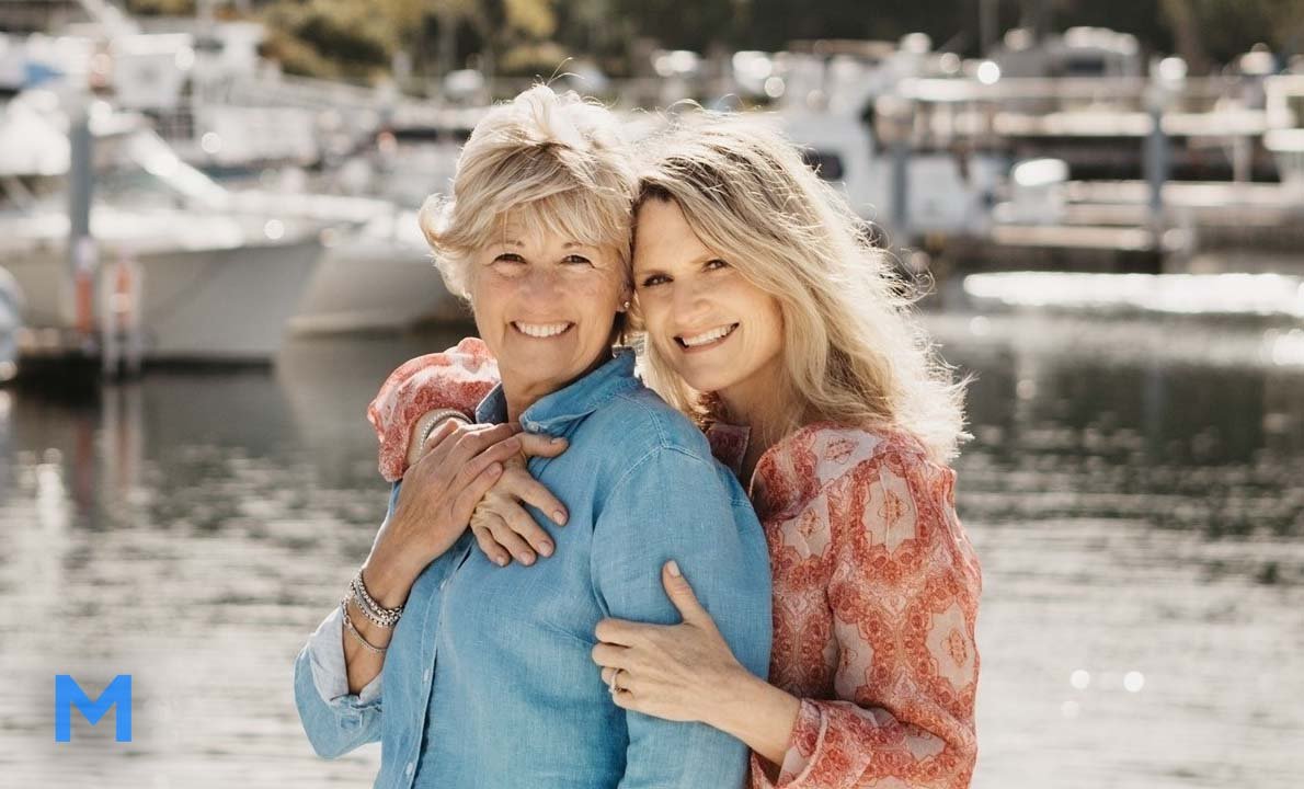 How Carrie Schenken Met Amanda Bearse