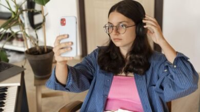 How to Use Your Prescription to Buy Glasses and Contact Lenses Online